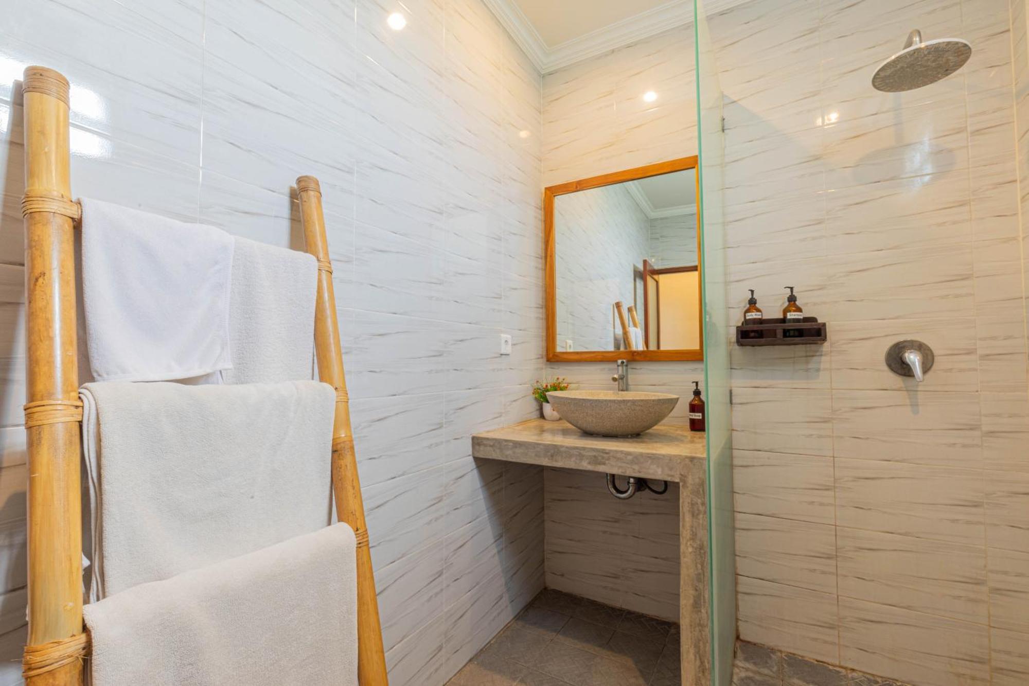Frangipani House&Spa by ecommerceloka Canggu Eksteriør billede